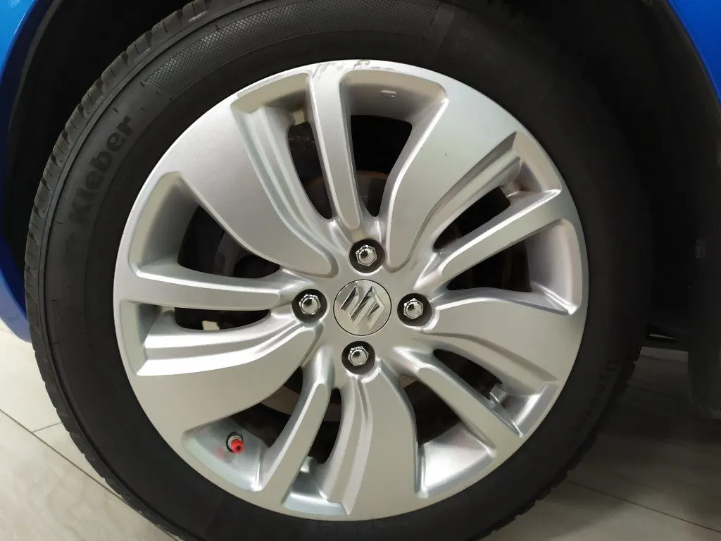 Suzuki Swift, foto 15
